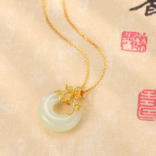 Hetian jade pendant - Image 2