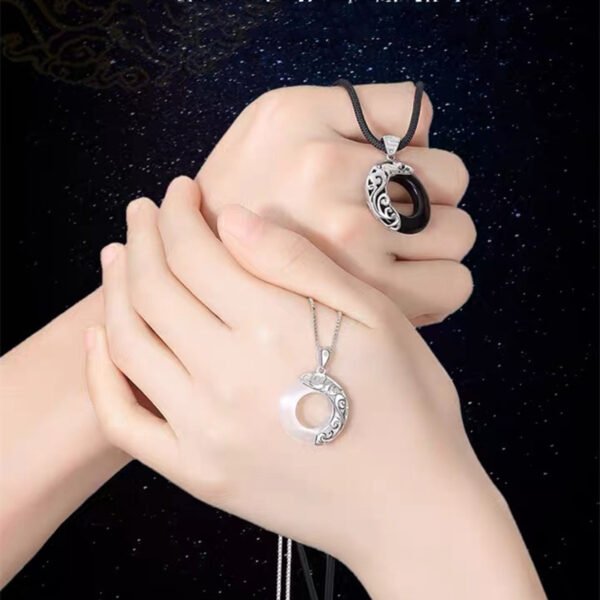 Men's And Women's Simple Retro Pendant Necklace - Image 3